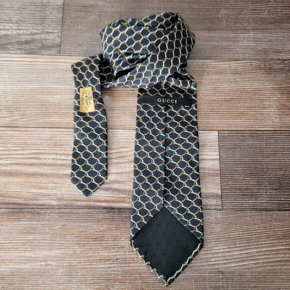 Gucci Mens Neck Tie 100% Silk Made In Italy W-3.25" x L-61" (Flaw, See Pics) - Picture 1 of 11